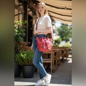 GiGi New York Jenn Bucket Bag - Red
